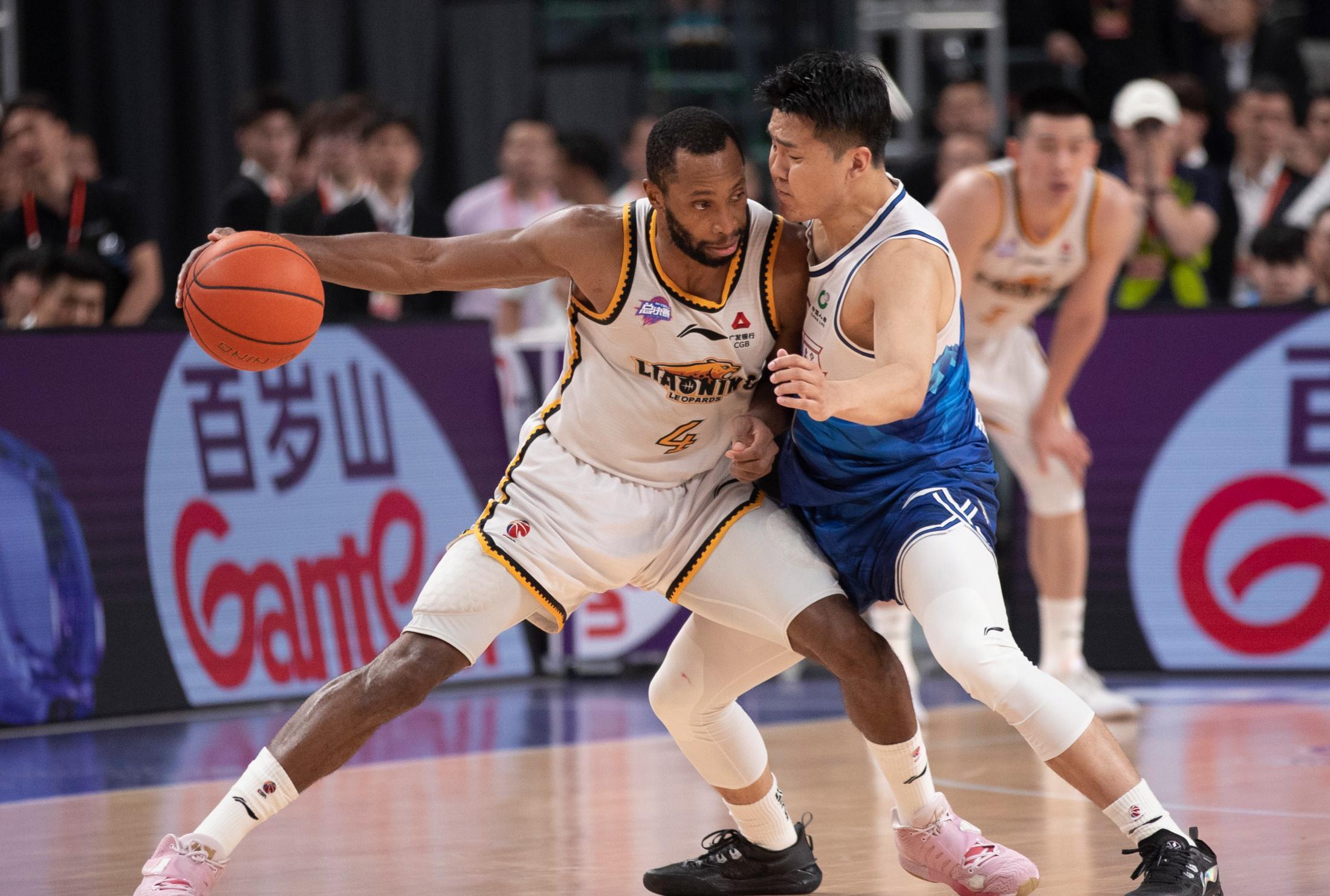 太狠了!风云突变辽宁本钢今晨刷新队史纪录纽卡斯尔迎德国杯关键赛,克里夫兰骑士围绕意大利杯官宣签约 太狠了!风云突变辽宁本钢今晨刷新队史纪录纽卡斯尔迎德国杯关键赛,克里夫兰骑士围绕意大利杯官宣签约