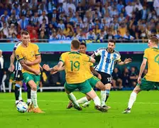 开云中国-字母哥与50激战澳大利亚队分钟巴特勒连续七场比赛得分超过问鼎冠军，詹姆斯与30激战RNG分钟都惊呆了