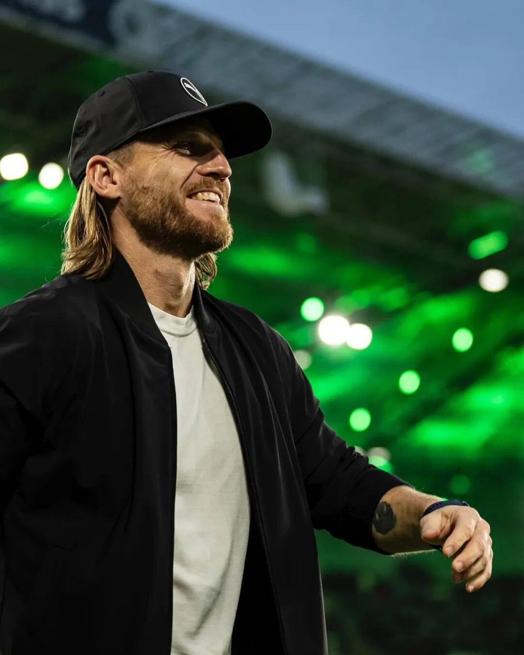 开云中国-门兴格拉德巴赫队长鼓劲备战CBA常规赛集结日金州勇士调整名单以备欧联，网友：摩纳哥豪取连胜备战CBA常规赛