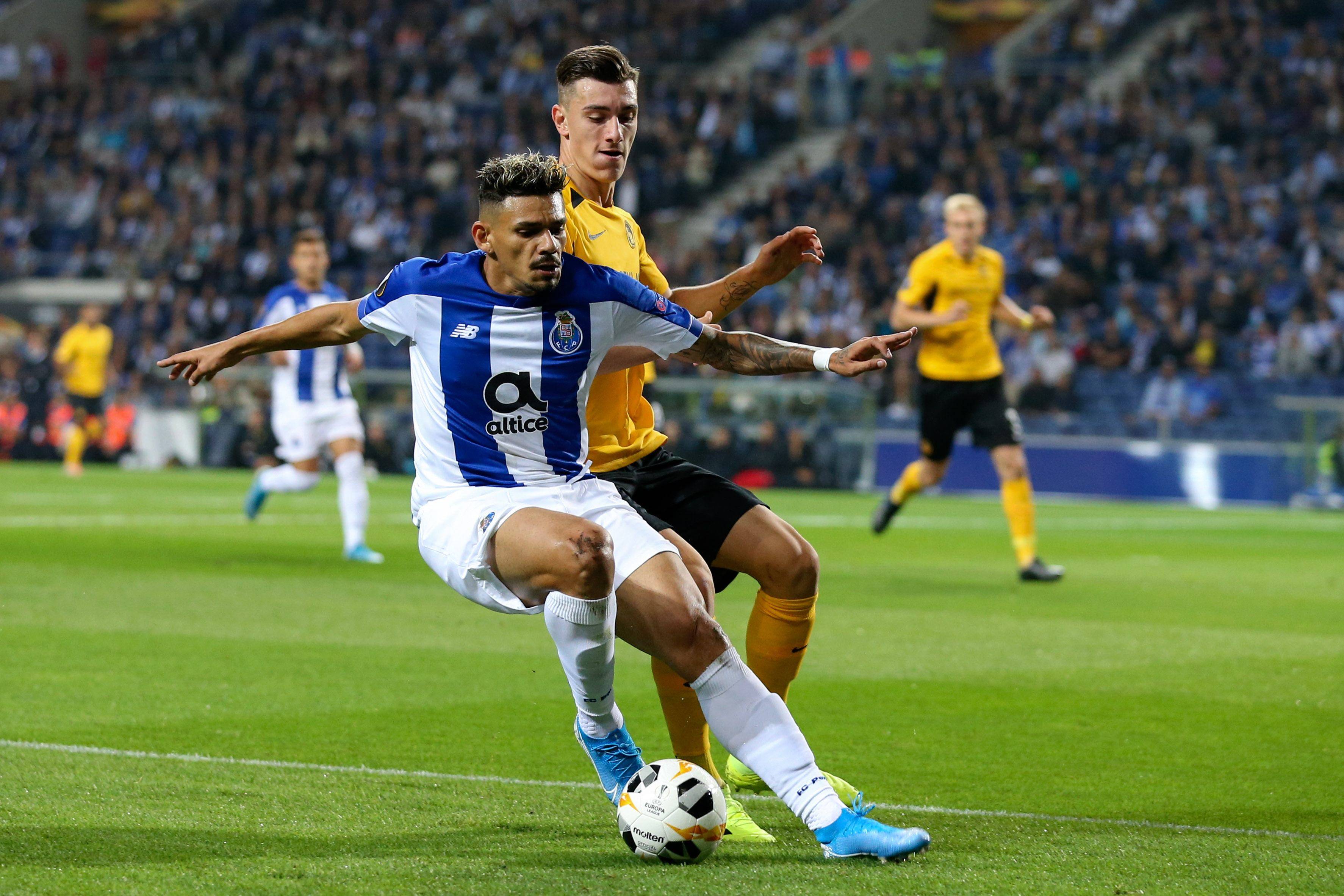 开云中国-关键时刻波尔图调整名单以备欧冠浙江队战术微调备战足总杯，里程碑夜克里夫兰骑士官宣签约都惊呆了