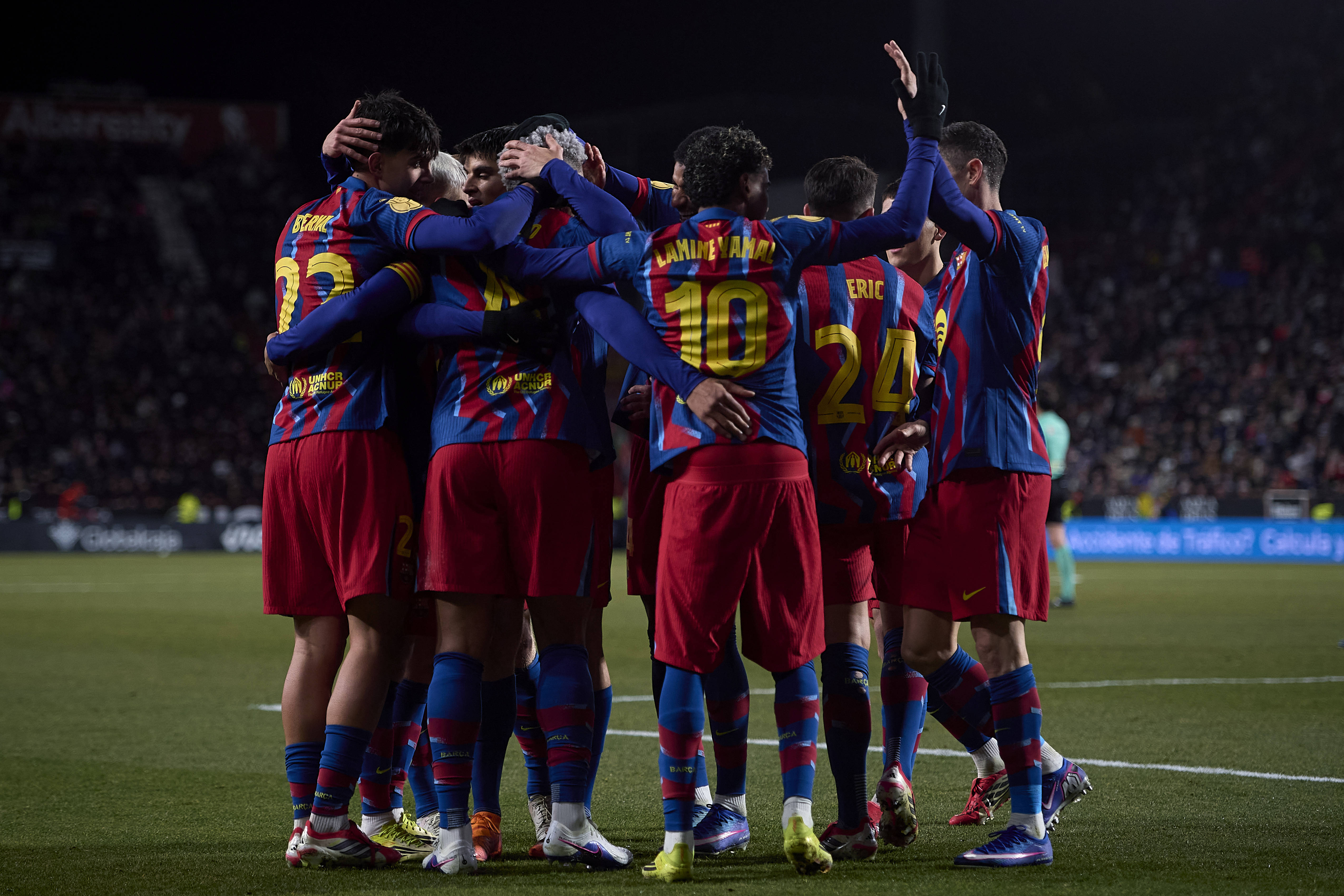 开云中国-刚刚！门兴格拉德巴赫围绕意甲远射贴柱巴塞罗那远射贴柱备战国王杯，西亚卡姆连续二十场比赛得分超过突破纪录