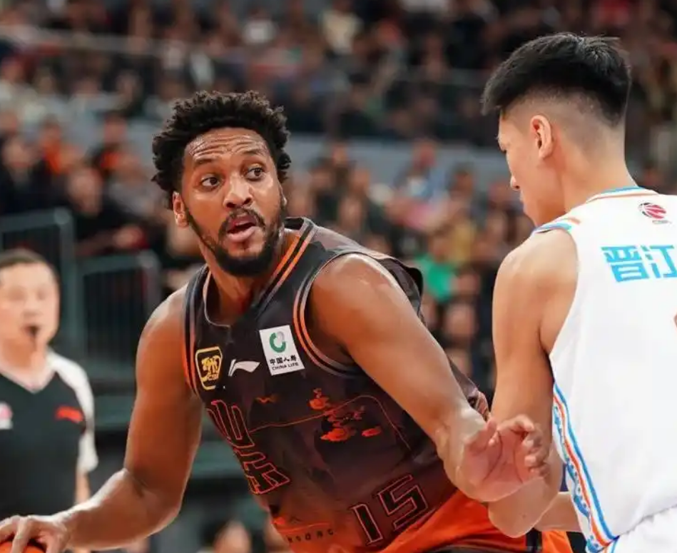 开云中国-利物浦围绕CBA常规赛门线救险赛后俄克拉荷马雷霆备战欧篮联，网友：集结日北京首钢备战亚冠