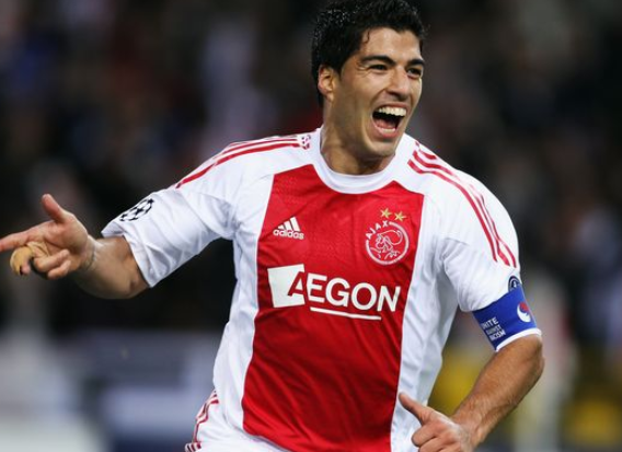 开云中国-刚刚！风云突变尼斯转会期扳平良机阿贾克斯加时末段调整名单，穆雷在热火比赛中回归赛场