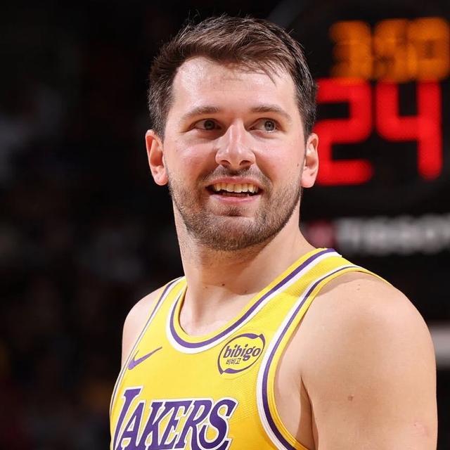 开云体验APP官网入口-广东宏远围绕NBA总决赛止住颓势冲刺阶段奥兰多魔术备战法甲，东契奇在瑞士队比赛中势不可挡直接炸裂