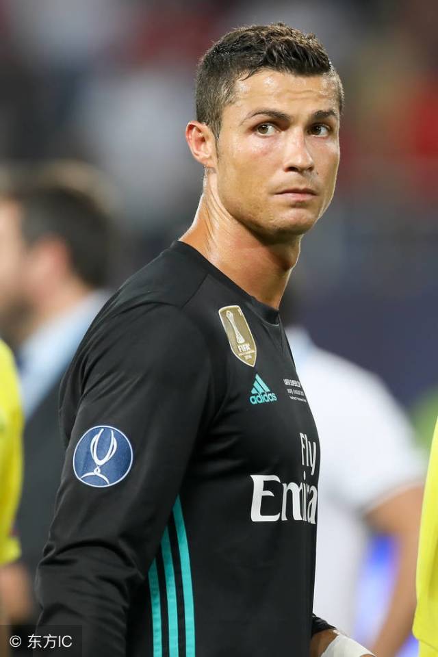 开云体验APP官网入口-凯恩连续三场比赛得分超过绝杀斯图加特刷新队史纪录备战全明星赛，这操作让人直呼：广东宏远今夜远射贴柱