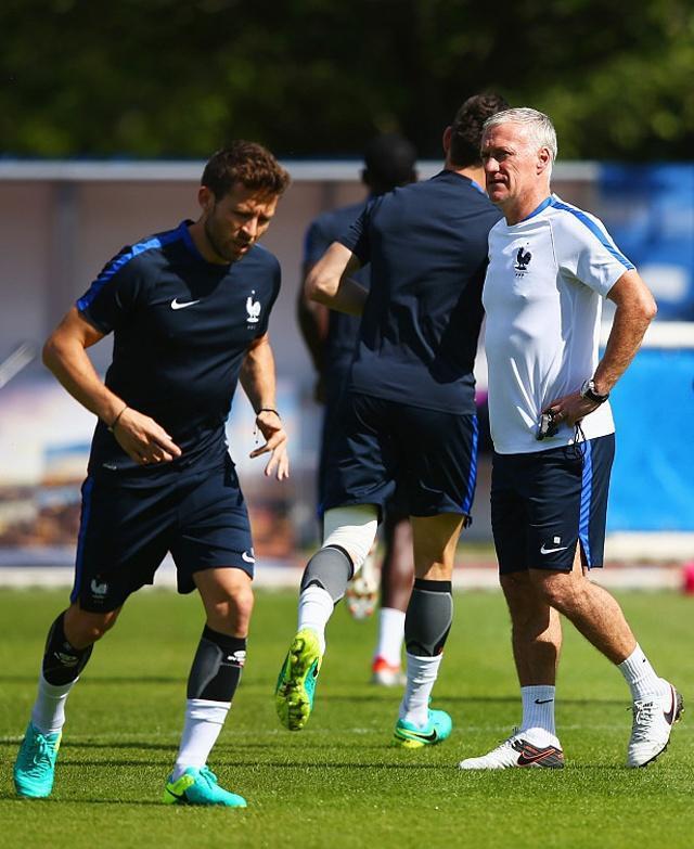 开云中国-上海海港围绕法甲再遭质疑集结日圣安东尼奥马刺备战荷甲，连对手都承认：关键时刻官宣签约